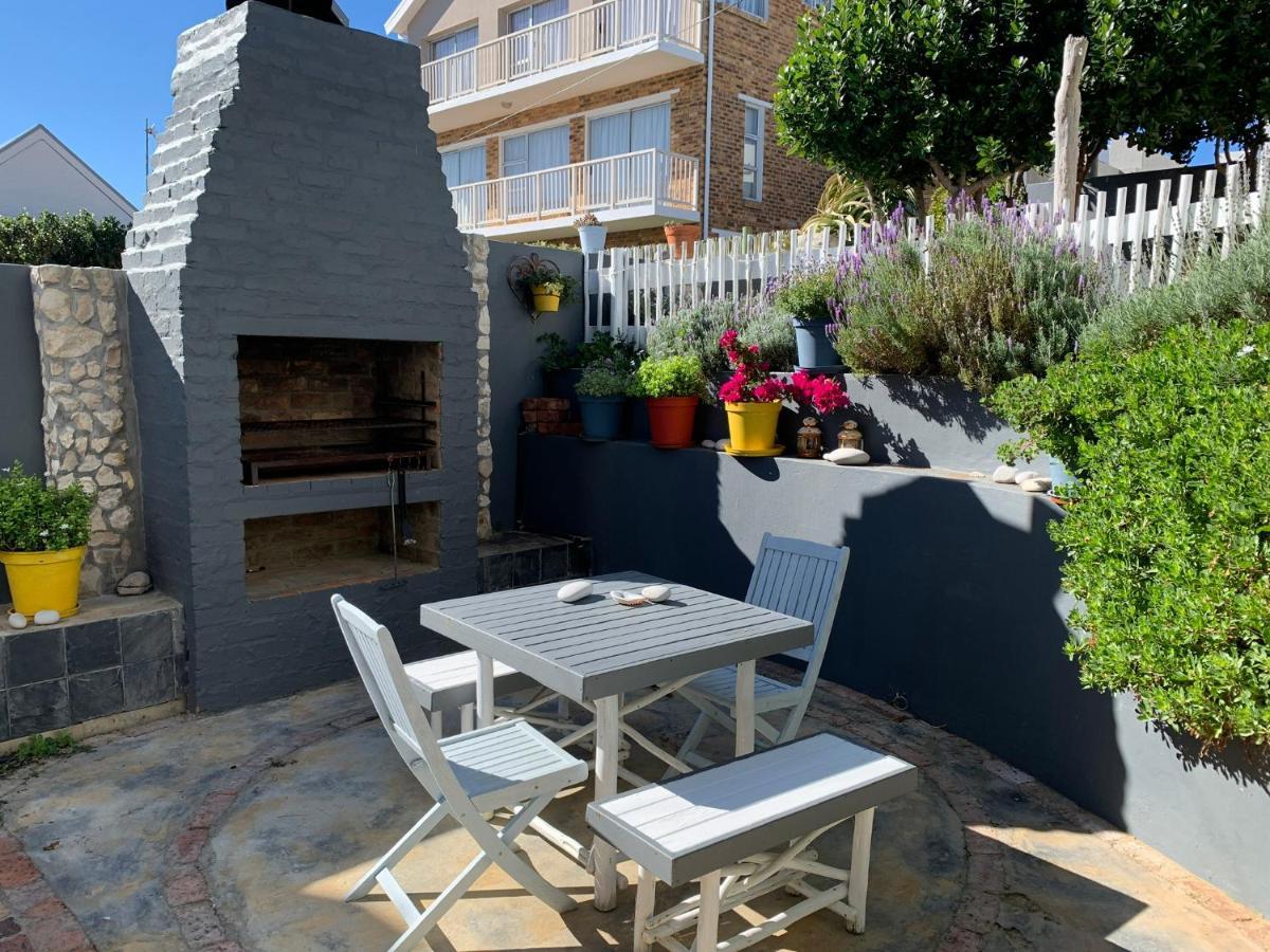 Apartamento Whaletale De Kelders Exterior foto